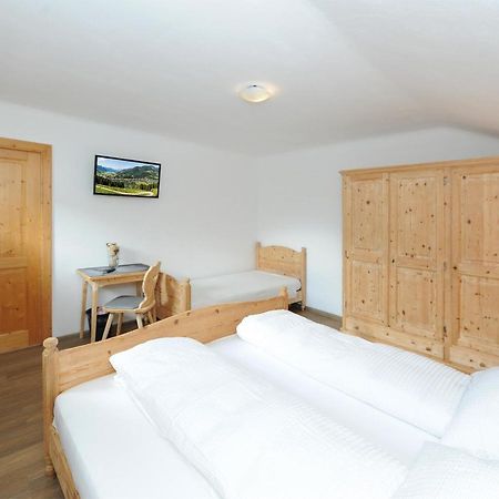 Chalet Gloria - Doppel- Und Mehrbettzimmer บรุค อันแดร์ โกรสส์กลอคเนอร์ชตราสเซอ ภายนอก รูปภาพ