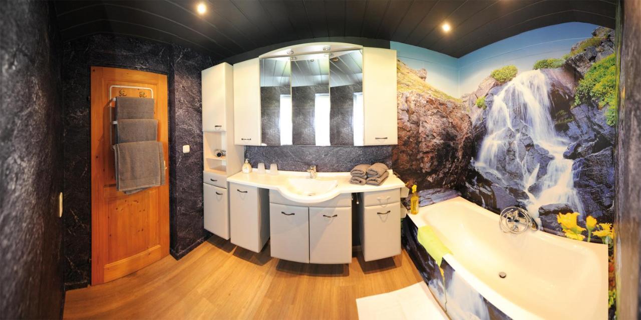Chalet Gloria - Doppel- Und Mehrbettzimmer บรุค อันแดร์ โกรสส์กลอคเนอร์ชตราสเซอ ภายนอก รูปภาพ